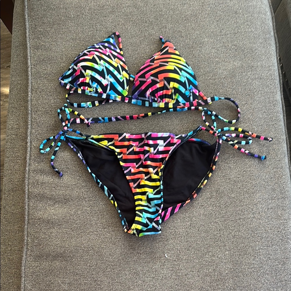 Multicolor Zigzag Bikini Set